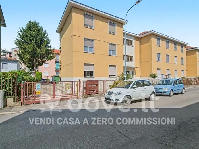 Appartamento trilocale in vendita in Via Olivelli, Pavia