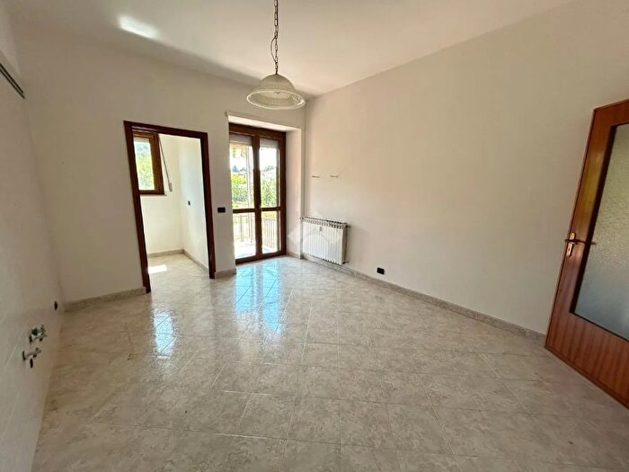 Appartamento trilocale in vendita in Via Mascagni, Gassino Torinese