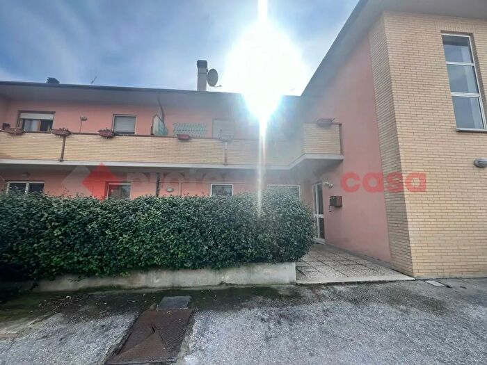 Appartamento trilocale in vendita in Fraz San Giacomo Corso Flaminio, Spoleto