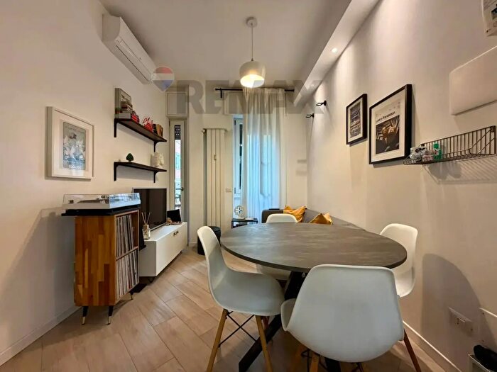 Appartamento bilocale in vendita in Via Resnati, Milano