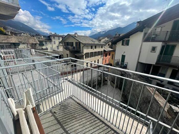 Appartamento bilocale in vendita in Via Centrale Mallero, Sondrio