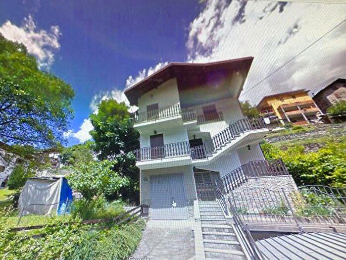 Casa con 6 locali in vendita in Saviore DellAdamello