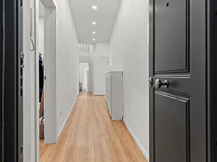 Appartamento con 5 locali in vendita in Firenze