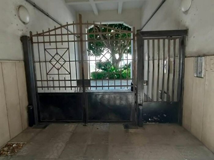 Appartamento con 5 locali in affitto in Via Vittorio Veneto, Pineta Zerbi, Reggio Calabria
