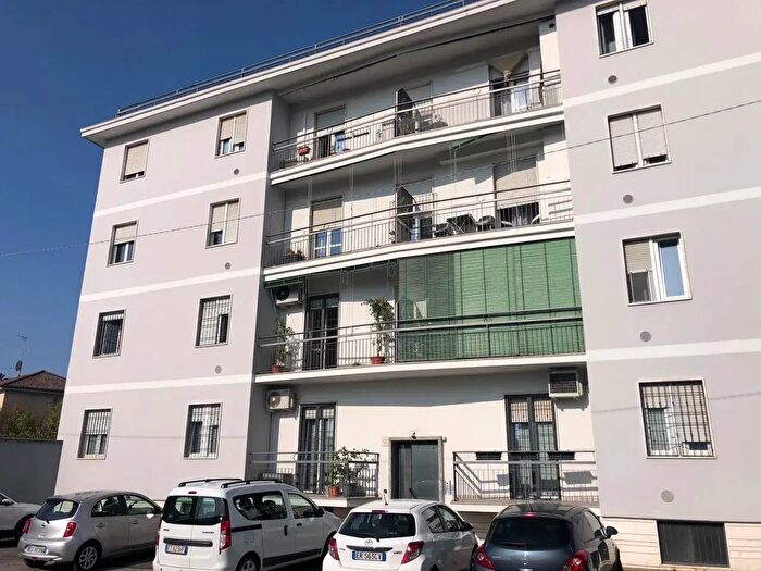 Appartamento quadrilocale in vendita in Via Angelo Canossi, Brescia
