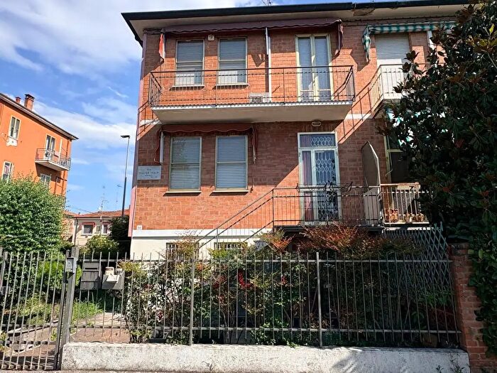 Casa con 5 locali in vendita in Via Walter Magri, Ferrara