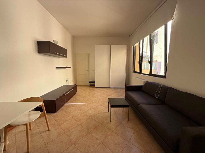 Appartamento monolocale in affitto in Via Nazario Sauro, Centro Storico, Bologna