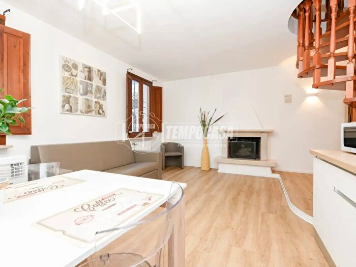 Appartamento in vendita in Desenzano Del Garda