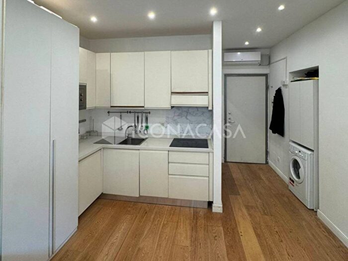 Appartamento monolocale in affitto in Viale Bligny, Bocconi, Milano