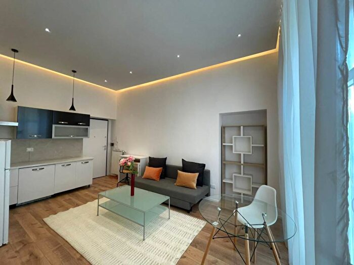 Appartamento bilocale in affitto in Via Vetera, Centro, Varese