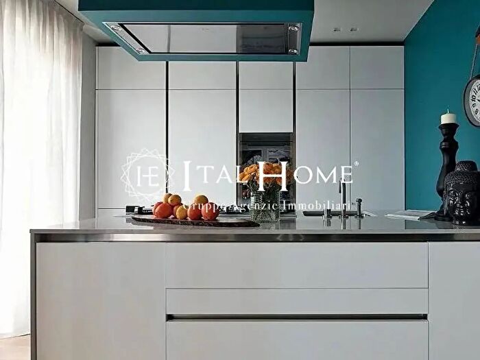 Appartamento trilocale in vendita in Via Armando Spadini, Milano