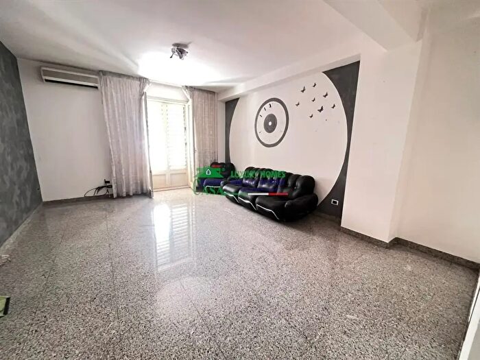 Appartamento con 6 locali in vendita in Via San Martino, Comiso