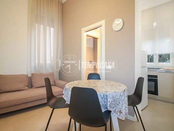 Appartamento trilocale in affitto in Viale Molise, Milano