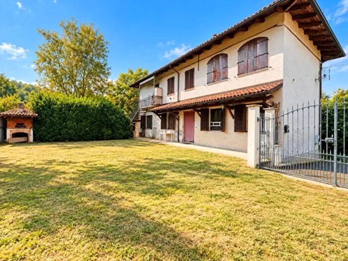 Appartamento quadrilocale in vendita in Località Poggio, Asti
