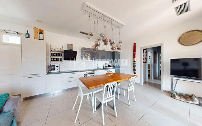 Appartamento trilocale in vendita in Strada San Matteo, Bra