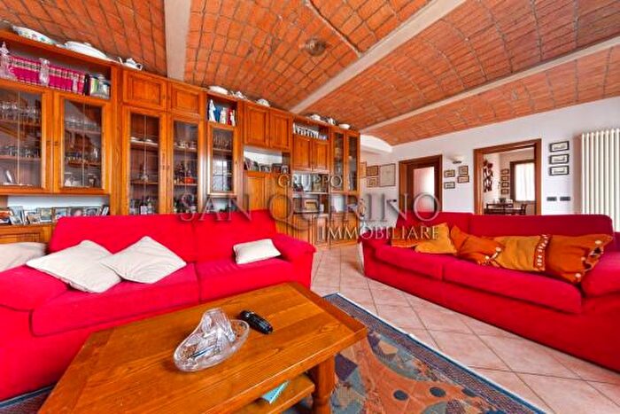 Casa quadrilocale in vendita in Via Augusto Daolio, Dosolo