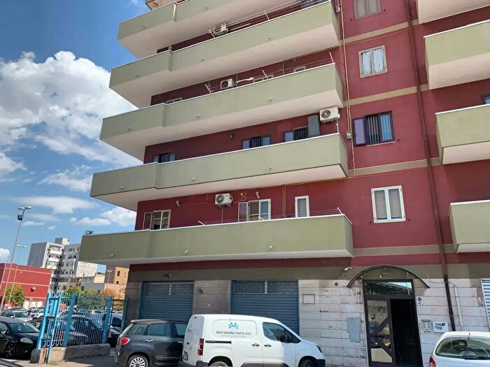 Appartamento trilocale in vendita in Via Orsini, Taranto