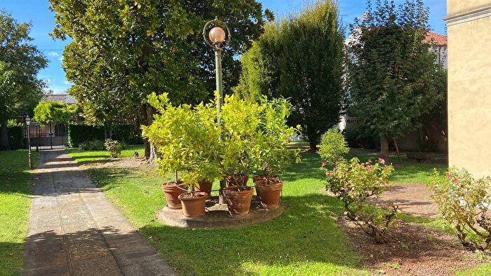 Case in Vendita e in Affitto - 3