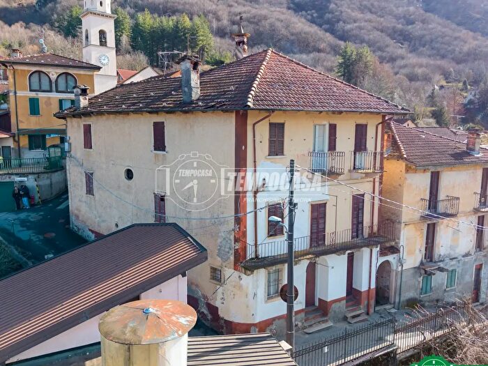 Casa con 15 locali in vendita in Via Principe Umberto, Gravellona Toce