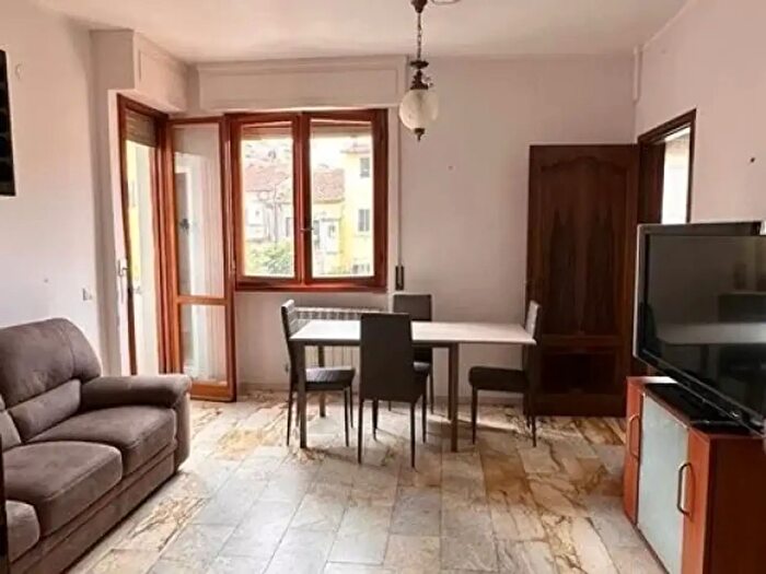 Appartamento trilocale in vendita in Via Palmanova, Milano