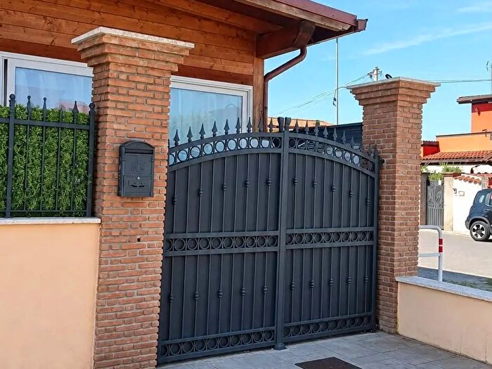 Casa bilocale in vendita in Via Giuseppe Zugnoni, Roma