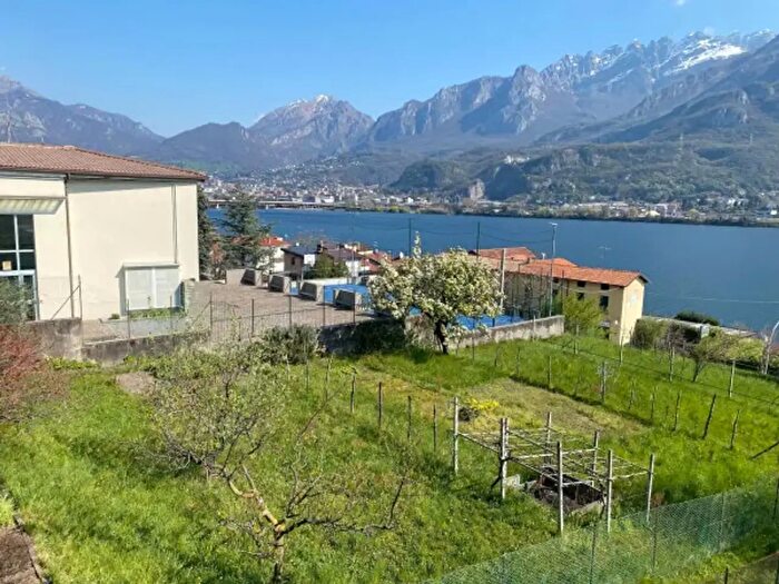 Appartamento quadrilocale in vendita in Via Papa Giovanni XXIII, Pescate