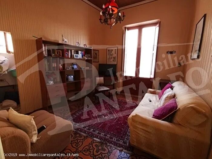 Casa quadrilocale in vendita in Via Messina Marsala, Marsala