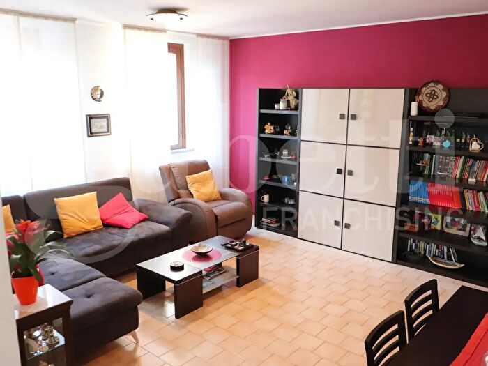 Appartamento quadrilocale in vendita in Mozzate