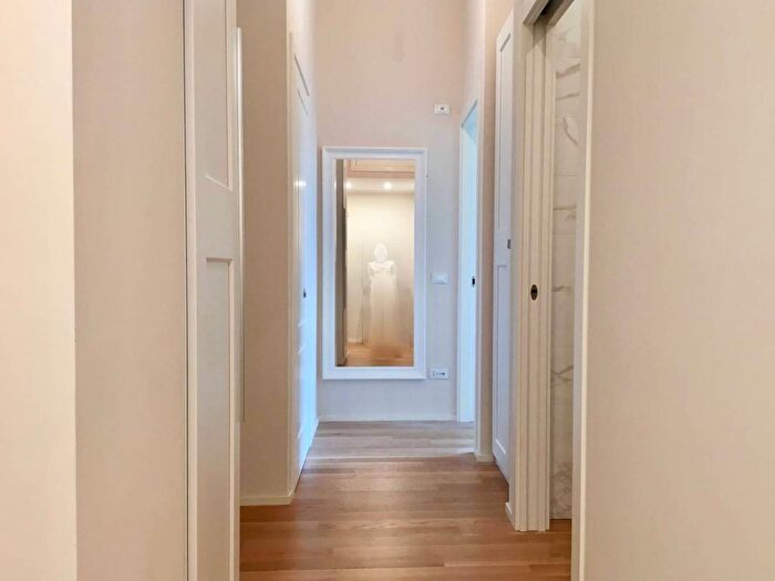 Appartamento monolocale in affitto in Via Domodossola, Sempione, Milano