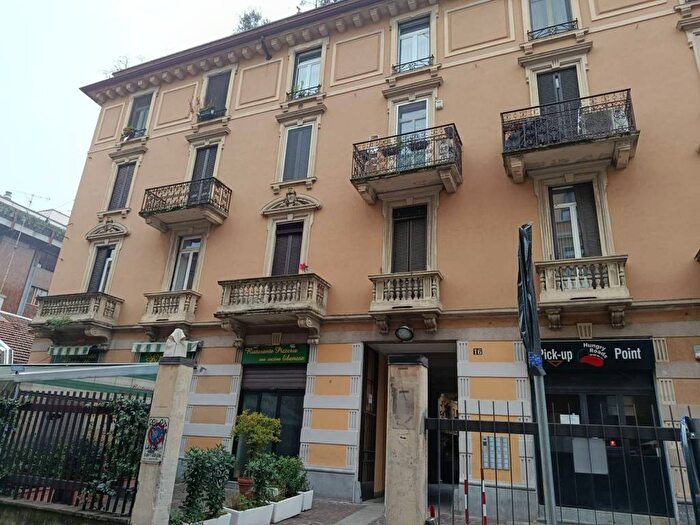 Appartamento bilocale in affitto in Via Orti, Quadronno Crocetta, Milano