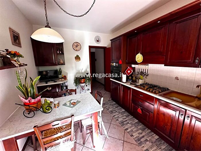 Appartamento quadrilocale in vendita in Via Aldo Moro Sedrina Bg, Sedrina