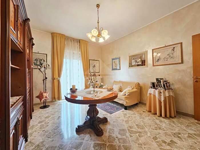 Appartamento quadrilocale in vendita in PalodelColle, Palo Del Colle