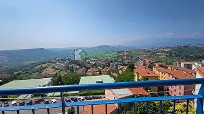 Appartamento con 6 locali in vendita in Chieti