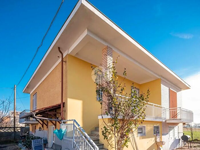 Casa con 5 locali in vendita in Via Giacomo Racca, Volvera