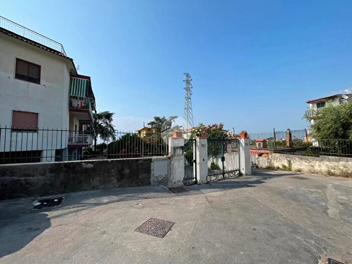 Appartamento trilocale in vendita in Via Nuova Eremitaggio, Castellammare Di Stabia