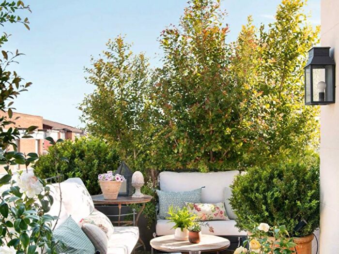 Appartamento quadrilocale in affitto in Via San Marco, Turati, Milano