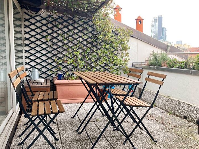 Appartamento trilocale in affitto in Via Milazzo, Moscova, Milano