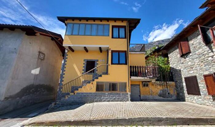 Case in Vendita e in Affitto - 3