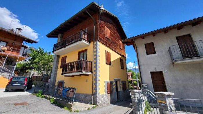 Casa trilocale in vendita in Frazione Cillod SNC, Chatillon