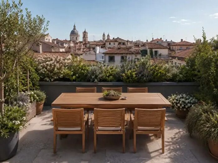 Appartamento quadrilocale in vendita in Milano