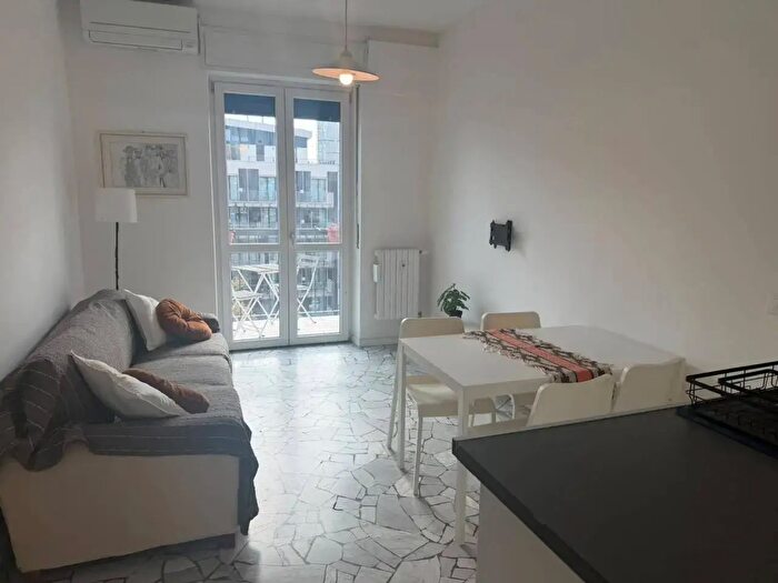Appartamento trilocale in affitto in Via Ilarione Rancati, Milano