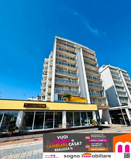 Appartamento trilocale in vendita in Viale delle Dolomiti, Comacchio