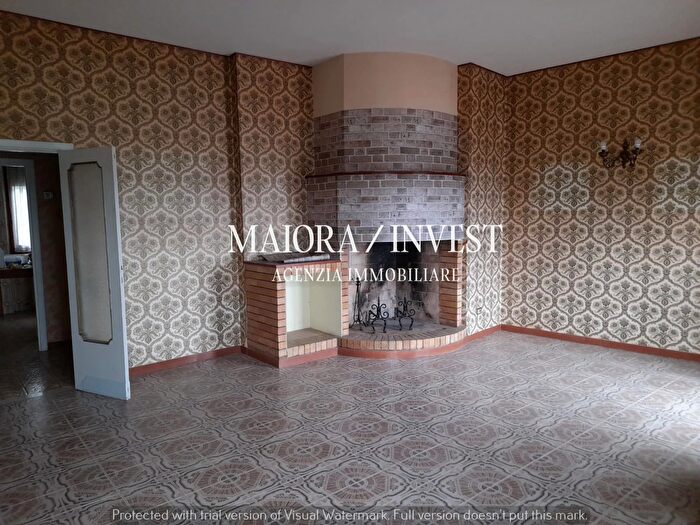 Appartamento con 7 locali in vendita in Montalto Delle Marche