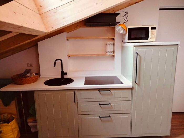 Casa bilocale in affitto in Viale Giovanni da Cermenate, Cermenate Abbiategrasso, Milano