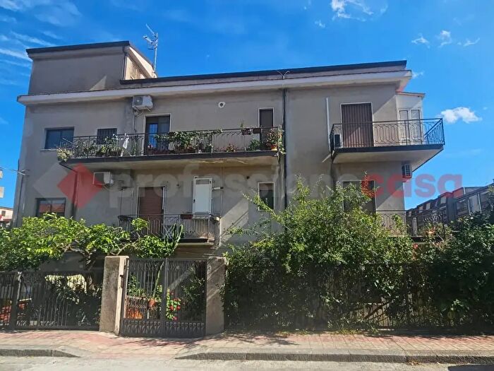 Appartamento in vendita in Via Corrado Alvaro, SantAndrea Apostolo dello Ionio
