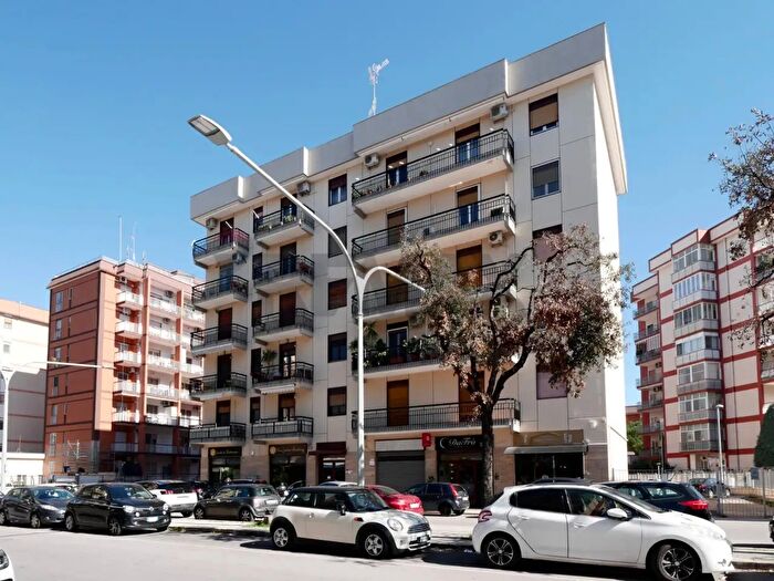 Appartamento con 5 locali in vendita in Viale del Concilio Vaticano II, Bari