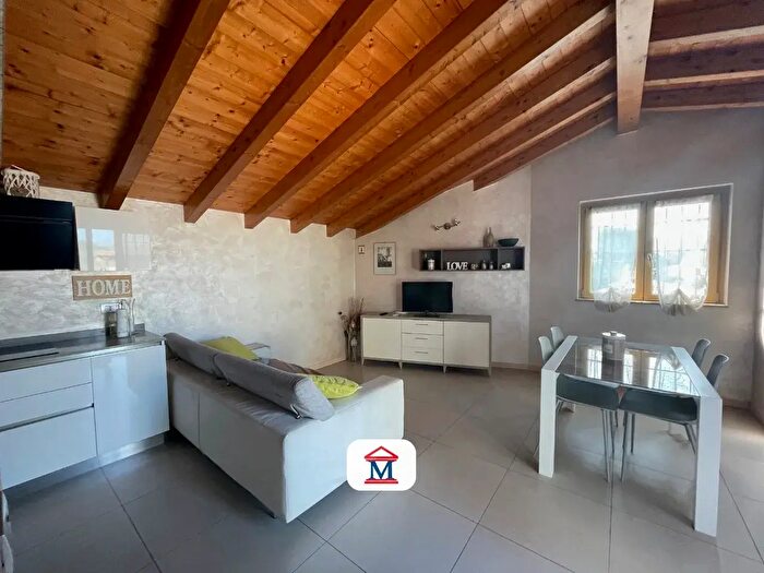 Appartamento trilocale in affitto in Via Valbona, Ponteranica