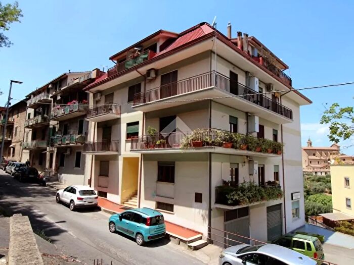 Appartamento trilocale in vendita in Via Goffredo Mameli, Poggio Mirteto