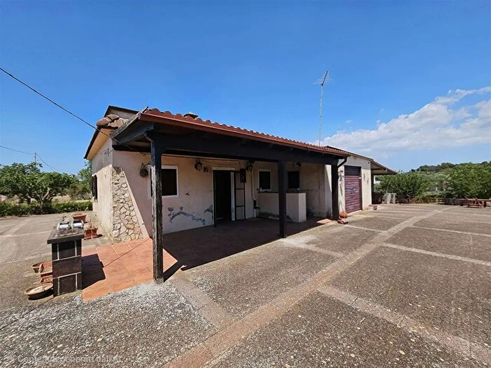 Casa quadrilocale in vendita in Martina Franca