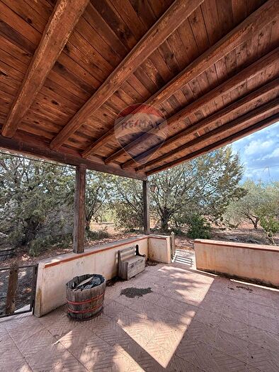 Casa bilocale in vendita in Contrada Poggio Ianche, Caltagirone